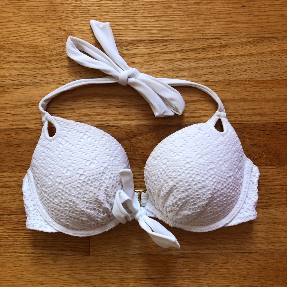 Victoria’s Secret bikini top